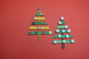 Christmas tree craft Idea with popsicle sticks