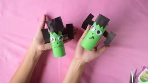 Frankenstein Toilet Roll Craft Idea for Kids
