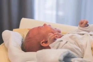 baby wakes up crying