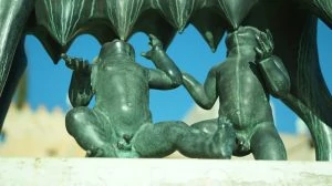 sagging breastfeeding